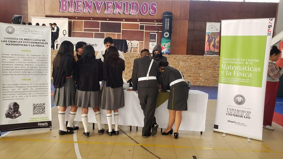 Nivelación - Feria Académica UNACH - registro fotográfico 03